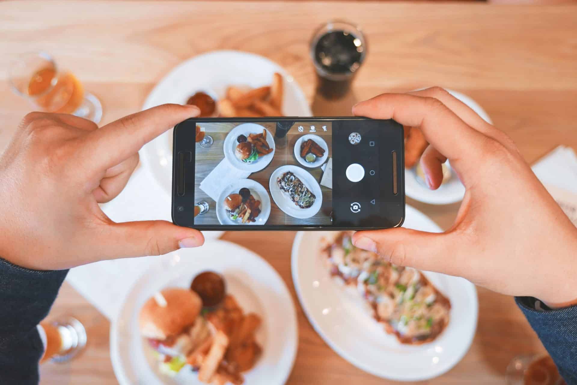 instagram advertising foodie in action